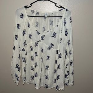 Old Navy Peasant Top Large